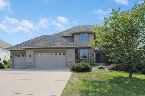 2383 Timber View Dr, Hastings, MN 55033-8579