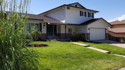 6256 Peakview Pl, Englewood, CO 80111-4327