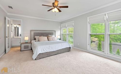 302 Brandywine Cir, Atlanta GA  30350-2002 exterior