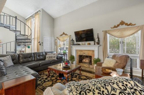 3249 Clairmont Rd, Atlanta, GA