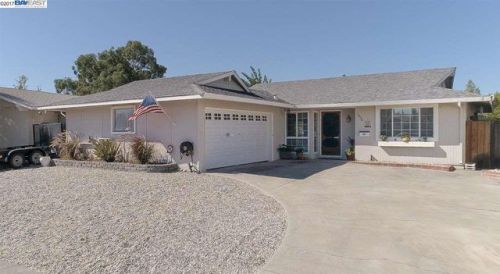 1630 Hollyhock St, Livermore, CA 94551-1232