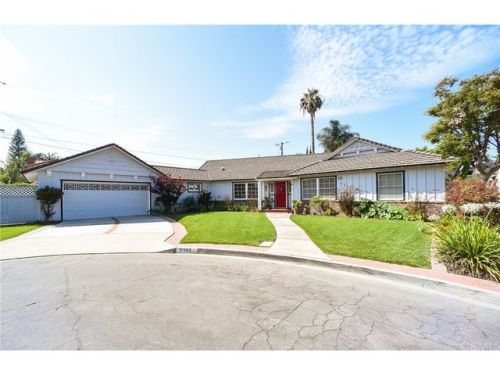 9166 Dinsdale St, Downey, CA 90240-3549