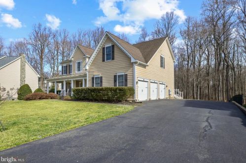 311 Reserve Gate Ter, Silver Spring, MD 20905-5040