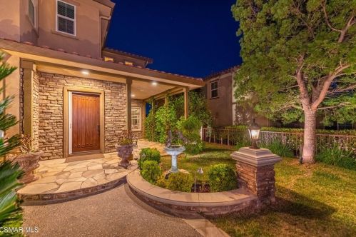 3824 Doheney Ct, Simi Valley, CA 93063-0208
