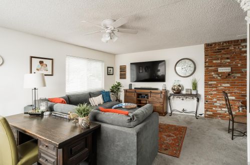 12102 Lemon Crest Dr, Lakeside, CA 92040-4040