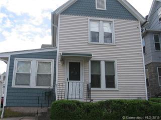 87 Liberty St, Middletown, CT 06457-2725