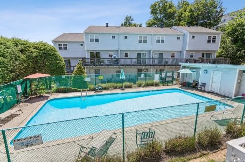 29 Van Buren Ave, Norwalk CT  06850-3323 exterior