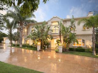 22406 La Quilla Dr, Chatsworth, CA 91311-8602