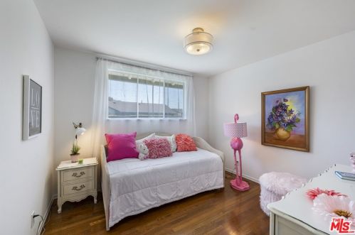 1520 Harle Pl, Anaheim CA  92802-2510 exterior