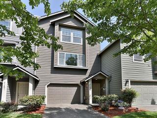 21895 Heartwood Cir, Interlachen, OR 97024-6787