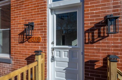 4616 Edgewood Ave, Cincinnati OH  45232-1806 exterior