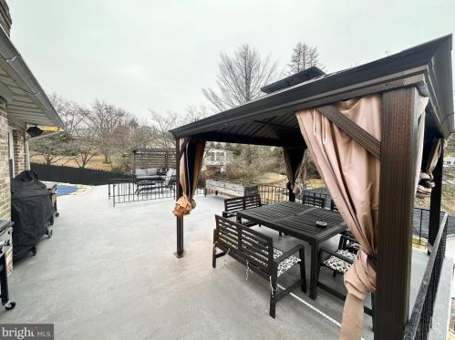 2304 Cloverdale Dr, Fallston MD  21047-1618 exterior