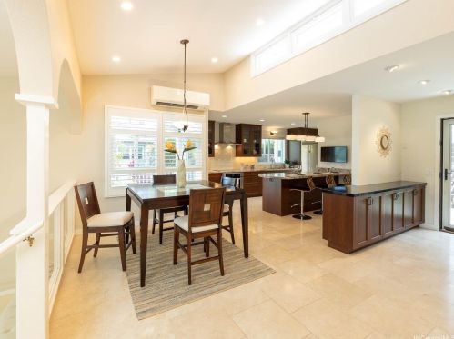 2111 Mauna Pl, Honolulu, HI 96822-2503