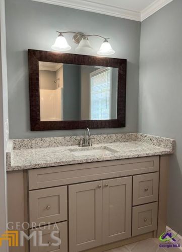 717 Bernard Dr, Warner Robins GA  31093-3063 exterior
