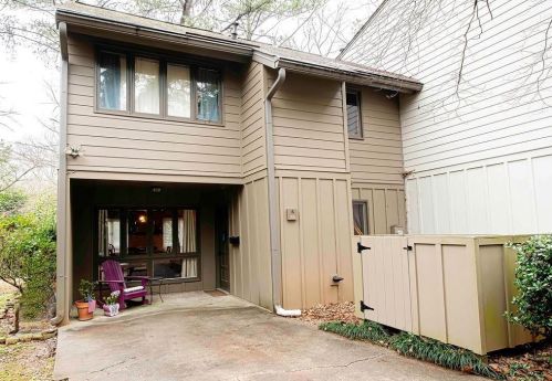 926 Cedar Creek Ct, Marietta, GA 30067-6648