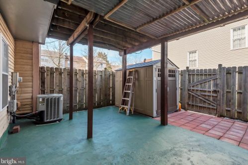 12020 Bronzegate Pl, Silver Spring MD 20904-1945 exterior