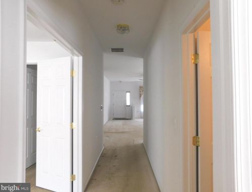 203 Meadowlark Dr, Trenton NJ  08690-3569 exterior