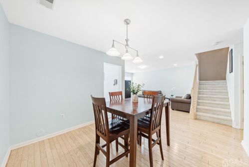 203 Cricket Hill Cir, Princeton NJ  08540-9010 exterior