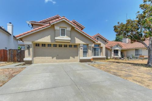 359 Eagle Ln, Vacaville, CA 95687-7229