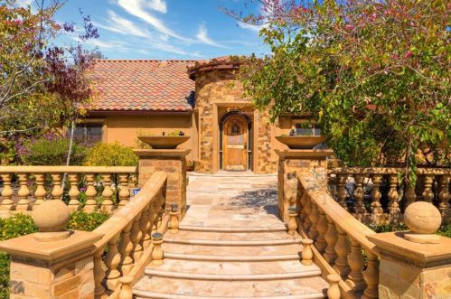 1850 Tule Ct, Carlsbad, CA 92011-5138
