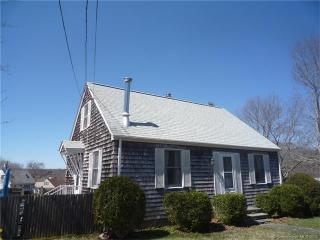 27 Mcelaney Dr, Niantic, CT 06357-2307