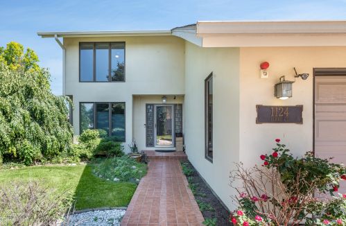 1124 Burke Ct, Naperville, IL 60563-1792