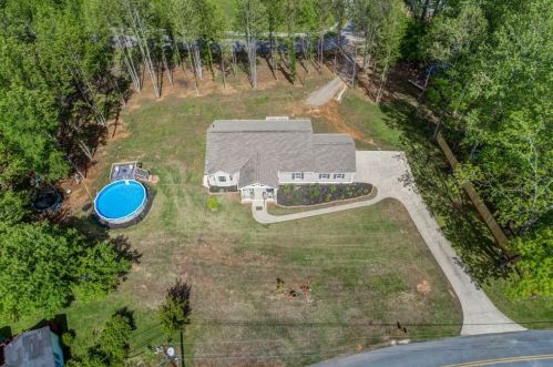210 Gordon Rd, Big Canoe GA  30143-1021 exterior