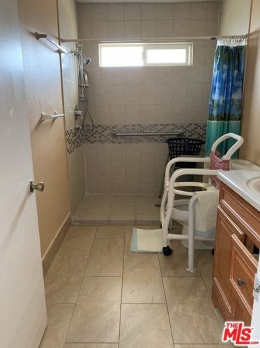 1774 Chalet Ave, Anaheim CA  92804-5536 exterior