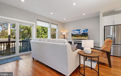 4722 Girton Ave, Shady Side MD 20764-9602 exterior