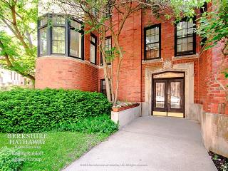 539 Sheridan Rd, Evanston IL 60202-4715 exterior