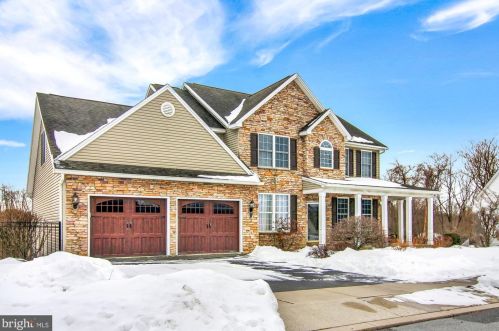 4969 Saddlebrook Dr, Harrisburg, PA 17112-2187