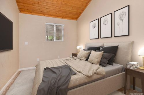 821 Nile St, Aurora CO 80401-2934 exterior