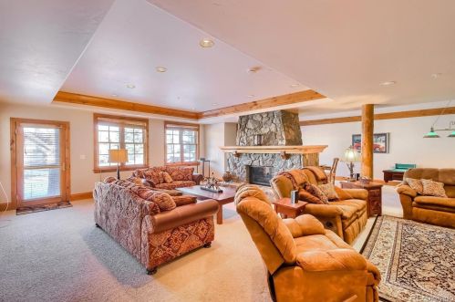 5 Fairway Ln, Cordillera CO 81632-6201 exterior