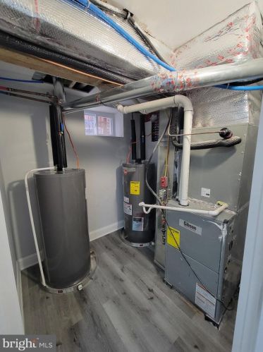 605 64 St, Philadelphia PA 19139-1004 exterior