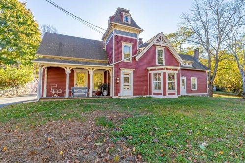 33 Lower Bartlett Rd, Quaker Hill CT  06375-1116 exterior