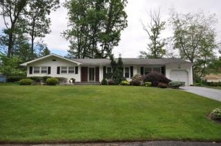 13 Briarwood St, Parsippany, NJ 07054-1403
