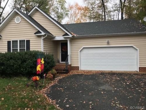 304 Berkley Woods Dr, Ashland, VA 23005-1253