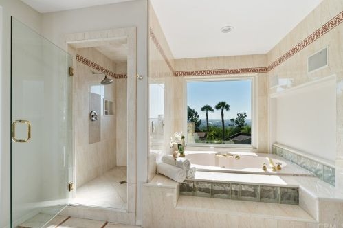 289 Owens Dr, Anaheim CA  92808-1327 exterior