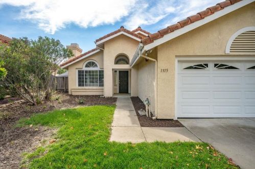 1315 Aralia Ct, San Luis Obispo, CA 93401-7675