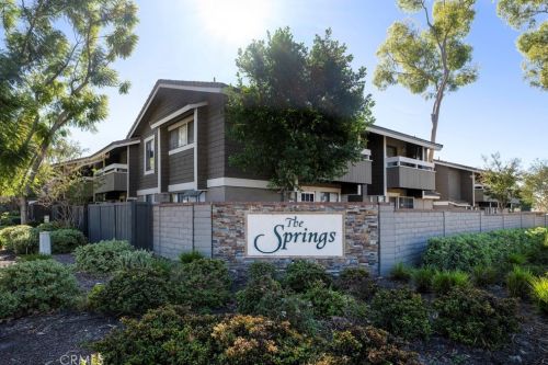 174 Streamwood, Irvine CA  92620-1965 exterior