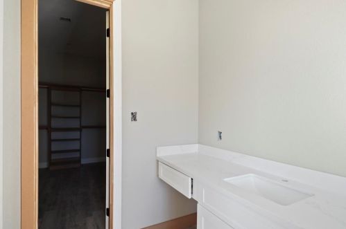 519 Chuckwagon Trl, Angleton TX 77515 exterior