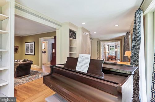 1310 Noyes Dr, Silver Spring MD 20910-2224 exterior