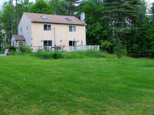 373 Bunker Hill Rd, Hill, NH 03243-3108