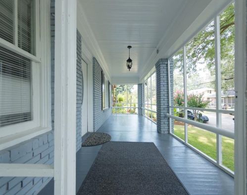 944 Burns Dr, Atlanta GA  30310-4632 exterior