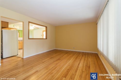 11539 Joalyce Dr, Chicago, IL 60803-2227