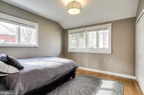 1511 Delmont Ln, Silver Spring MD 20912-7036 exterior