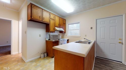 5858 Pinetree Ln, Rex GA 30273-1319 exterior