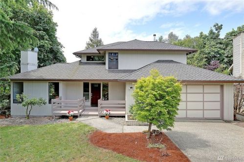 2817 Cedar Ave, Seattle, WA 98055-5083