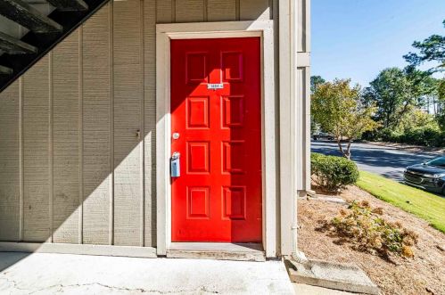 1464 Branch Dr, Tucker, GA 30084-1278