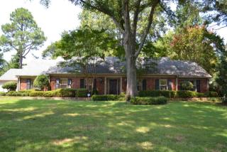 6620 London Dr, Memphis, TN 38120-3219